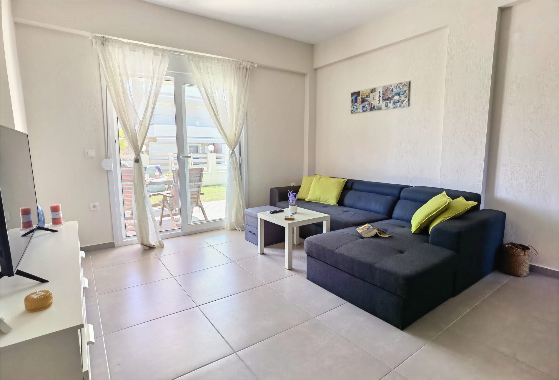 4 a 1 living room lagonisi